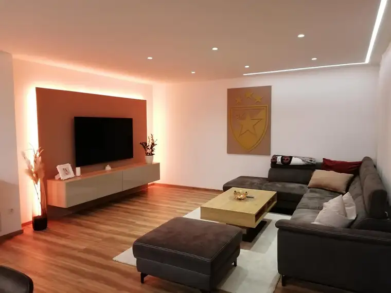 Salzburg-Maxglan / großzügige 3-Zimmer-Gartenwohnung mit Pool