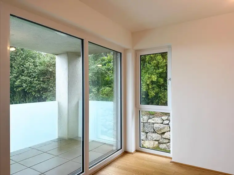 TOP: Neubau-Oase inmitten der Natur