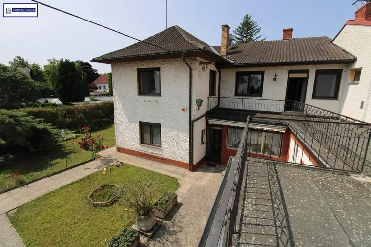 Große Familie gesucht! 8 Zimmer &amp; viel Platz!