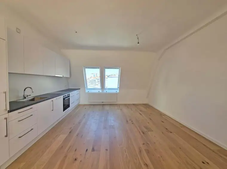 OBERE DONAUSTRASSE | AB SEPTEMBER 2026 | 3-Zimmer-DG-Wohnung Nähe Schottenring