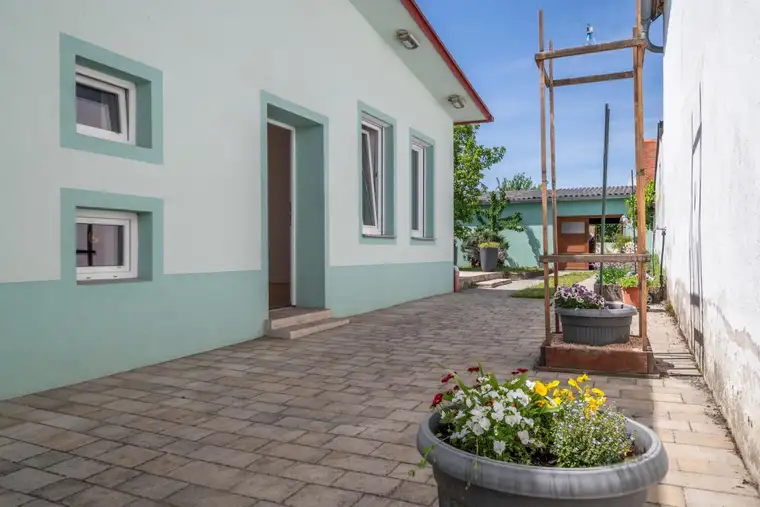 Tradition trifft Lebensqualität – Sanierter Streckhof mit Charme in Schützen am Gebirge