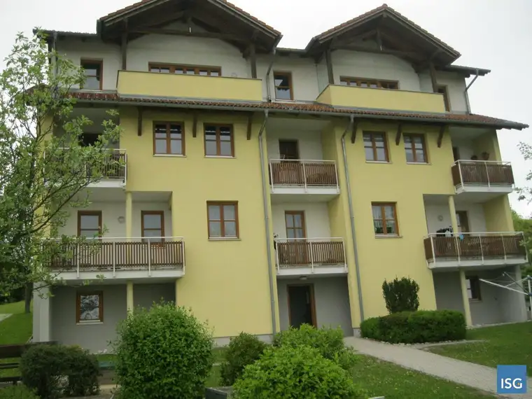 Objekt 348: 3-Zimmerwohnung in 4762 Sankt Willibald, Hauptstraße 38, Top 1