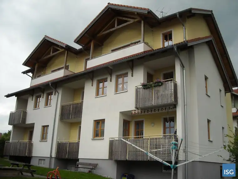 Objekt 781: 3-Zimmerwohnung in 4926 Sankt Marienkirchen am Hausruck, St. Marienkirchen 68, Top 1 (inkl. KFZ-Abstellplatz Nr. 1)