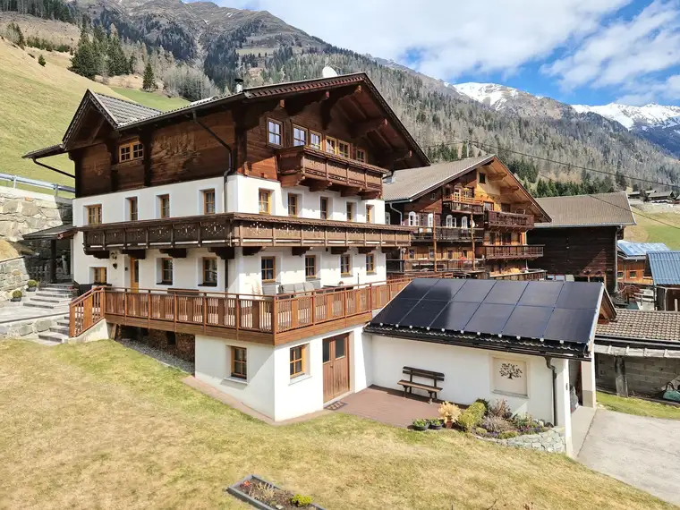Bergbauernhof im Defereggental