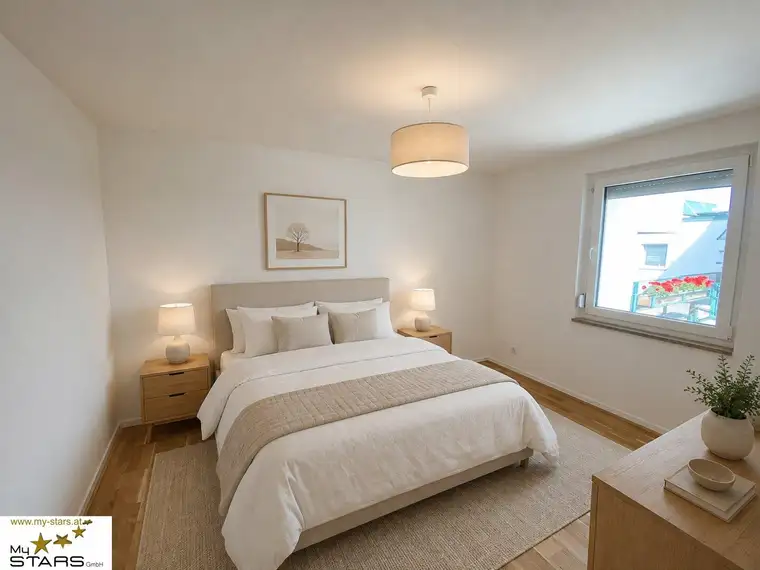 Perfekt für Jungfamilien - Lichtdurchflutete, frisch sanierte Wohnung mit Süd-Loggia und neuer Einbauküche