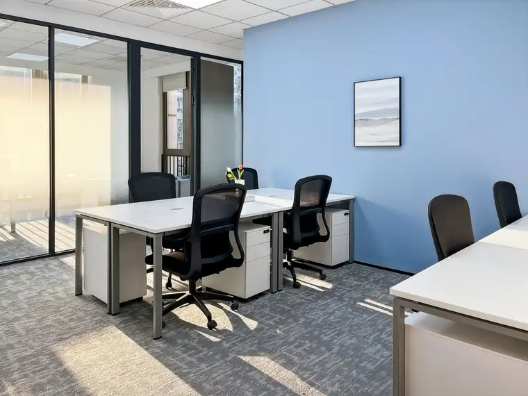 Servicierte Bürofläche für 30 Arbeitsplätze im Regus Hall Haus