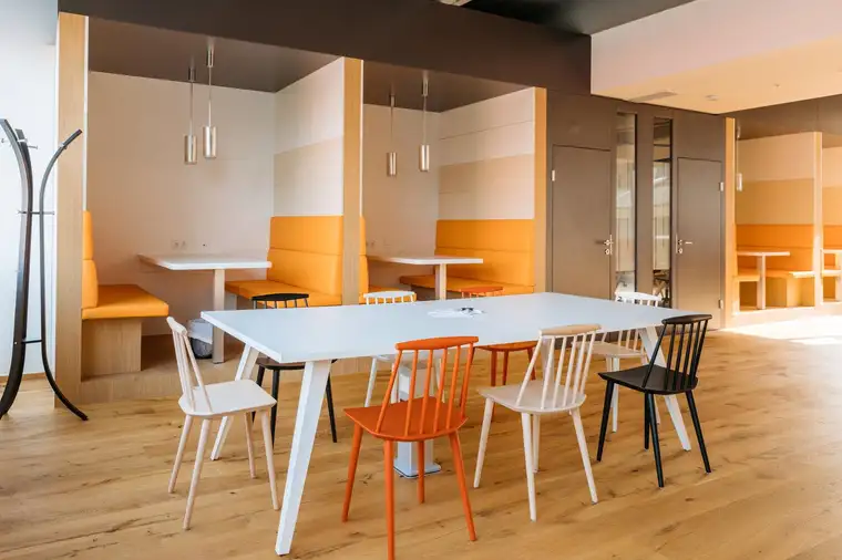 Werden Sie Teil einer Coworking-Gemeinschaft in Regus Smart City
