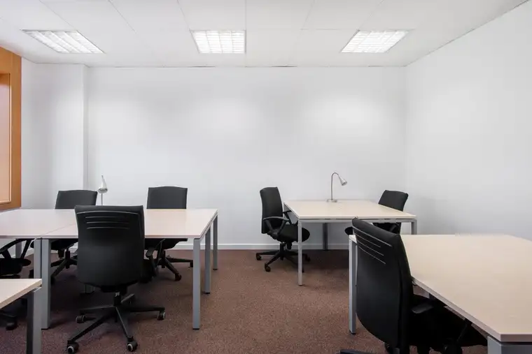 Servicierte Bürofläche für 25 Arbeitsplätze im Regus Raaba