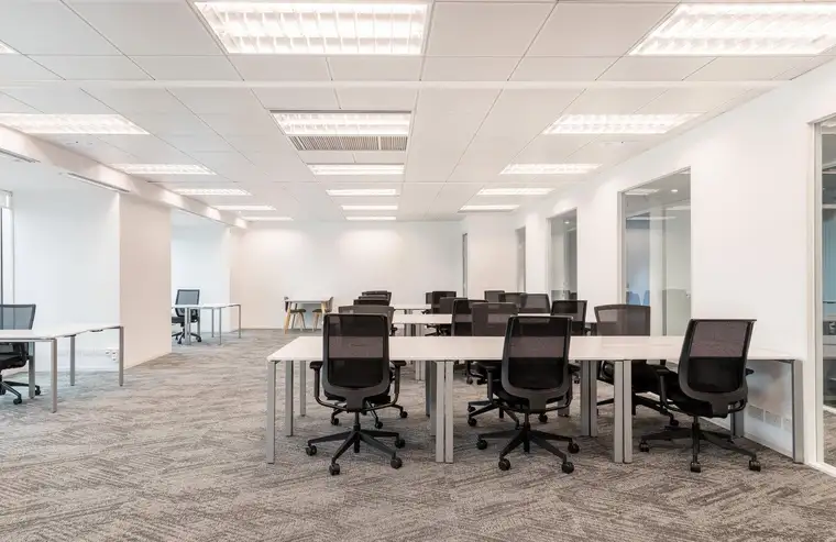 Privatbüro für 20 Personen bei Regus Raaba