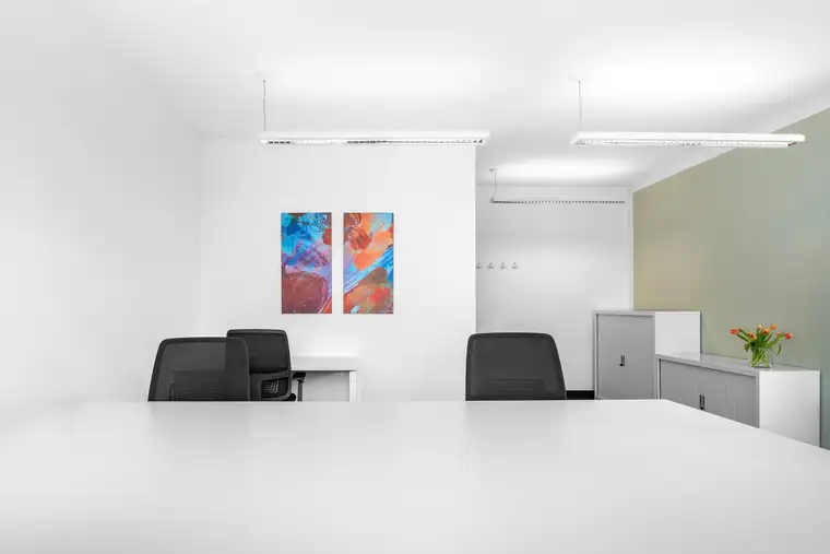All-inclusive-Zugang zu professionellen Büroräumen für 3 Personen in Regus City Tower