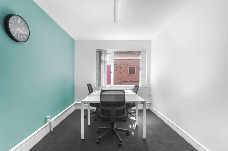 Privater Büroraum für 1 Person in Regus Modepark Röther