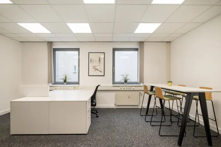 Privater Büroraum für 3 Personen in Regus Mariahilfer Strasse 