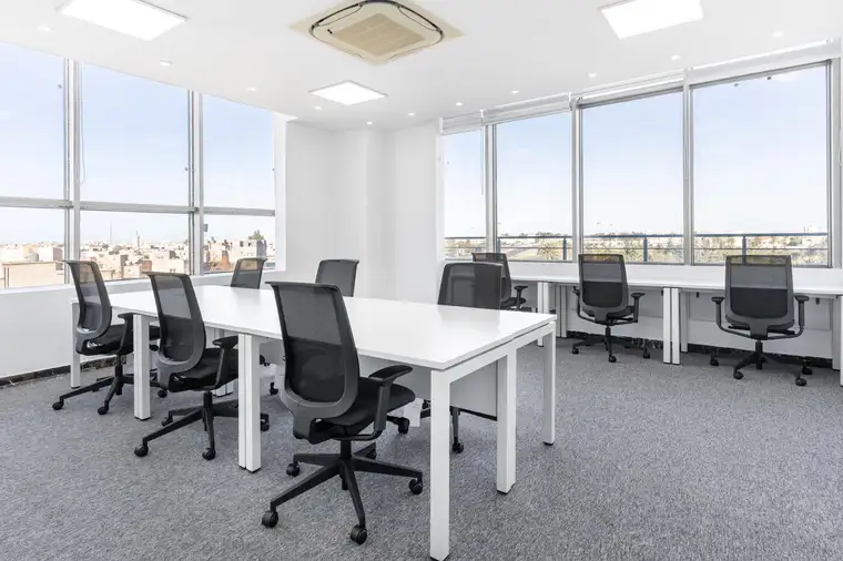 All-inclusive-Zugang zu professionellen Büroräumen für 5 Personen in Regus Westbahnhof