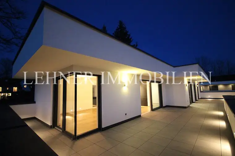 * Sofortbezug in Graz Andritz * Exklusives Penthouse mit 90 m² Südwestterrasse *