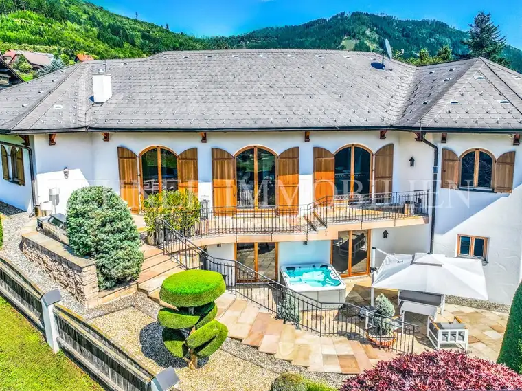 * BRUCK AN DER MUR - LUXURIÖSE TOSKANA-VILLA IN TRAUMLAGE - EIN MEISTERWERK FÜR HÖCHSTE ANSPRÜCHE *
