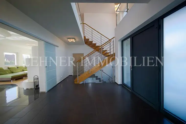 !!! VERMITTELT !!!! * LIEBOCH * GROSSZÜGIGES ANWESEN MIT HERRLICHEM BLICK AUF DIE KORALPEN - IDEAL FÜR FAMILIE, BERUF &amp; HOBBYS *
