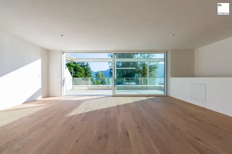Sehr exklusives Haus mit Badegrund und Boje am Mondsee