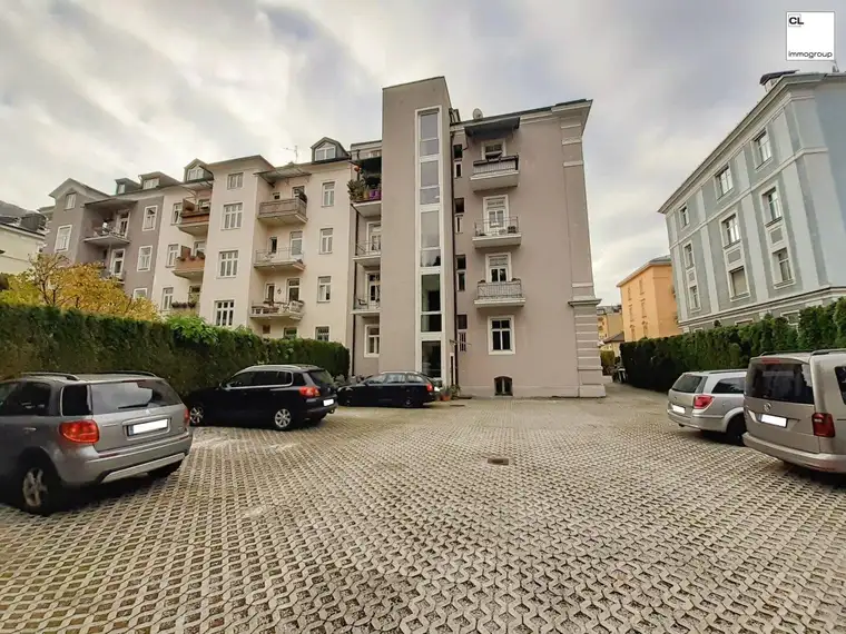 PKW-Stellplatz im Freien, Innenhof; günstige Lage in Schallmoos, Gabelsbergerstraße - Andräviertel Altstadt (Auto-Parkplatz)