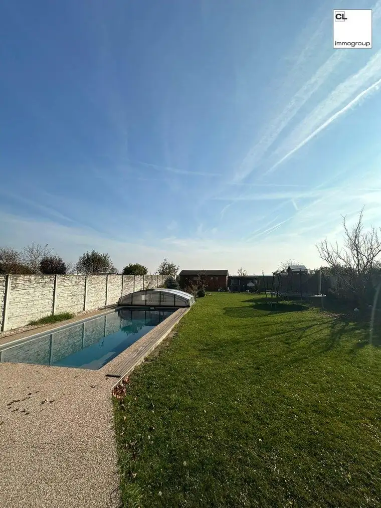 Neuwertiges Einfamilienhaus mit Garten und Terrasse in Deutsch Jahrndorf!
