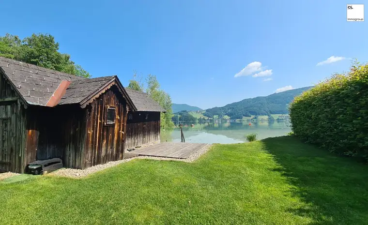Moderne VILLA am Mondsee mit BADEPLATZ
