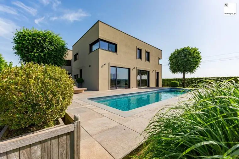 Traumhafte Designvilla mit Pool – Idyllisches Refugium nahe dem Mattsee