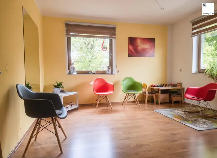 Schöne 3-Zimmer-Wohnung im Obergeschoss – derzeit vermietet an Physiotherapiezentrum
