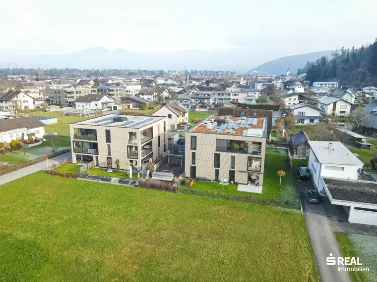 Neuwertige 4-Zimmer-Gartenwohnung in Nofels