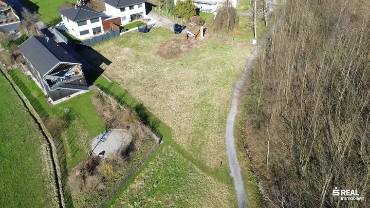 Schönes Grundstück in ruhiger Lage