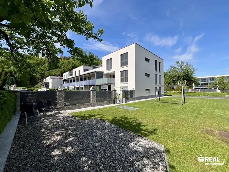Anleger aufgepasst: Attraktive 4-Zimmer-Gartenwohnung mit Wohnrecht in Tosters