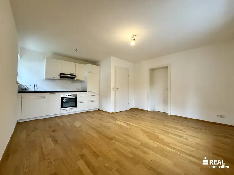 Tolle 3-Zimmerwohnung mit Balkon &amp; Außenparkplatz