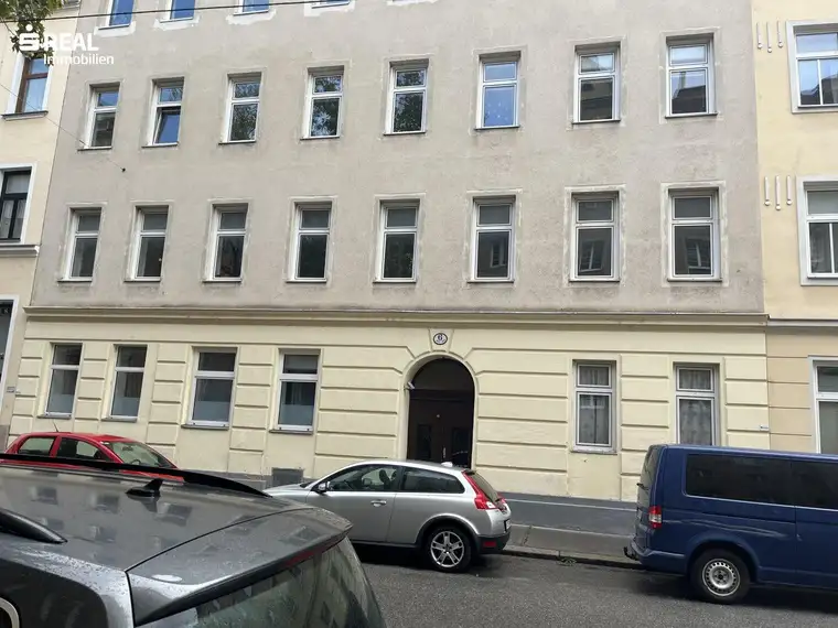 s REAL - OPEN HOUSE am 24.10.26 - 1170 Wien – Gründerzeitwohnung mit Sanierungspotenzial