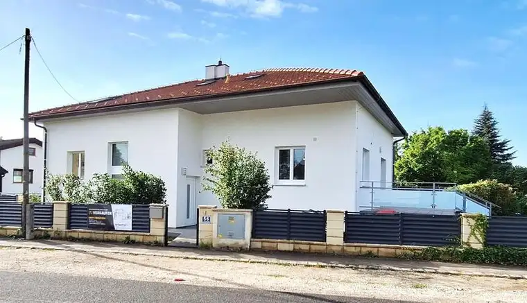 Einfamilienhaus mit 194 m² / 10 Zim