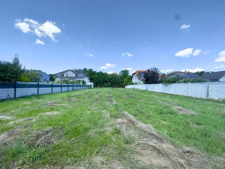 Traumgrundstück in begehrter Lage: Perfekter Ort für Ihr neues Zuhause!