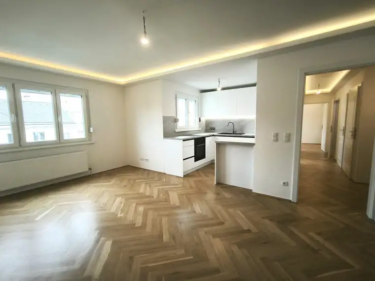 Erstbezug - hochwertig sanierte 3-Zimmer-Wohnung in ruhiger Lage – ein stilvolles Zuhause für Familien