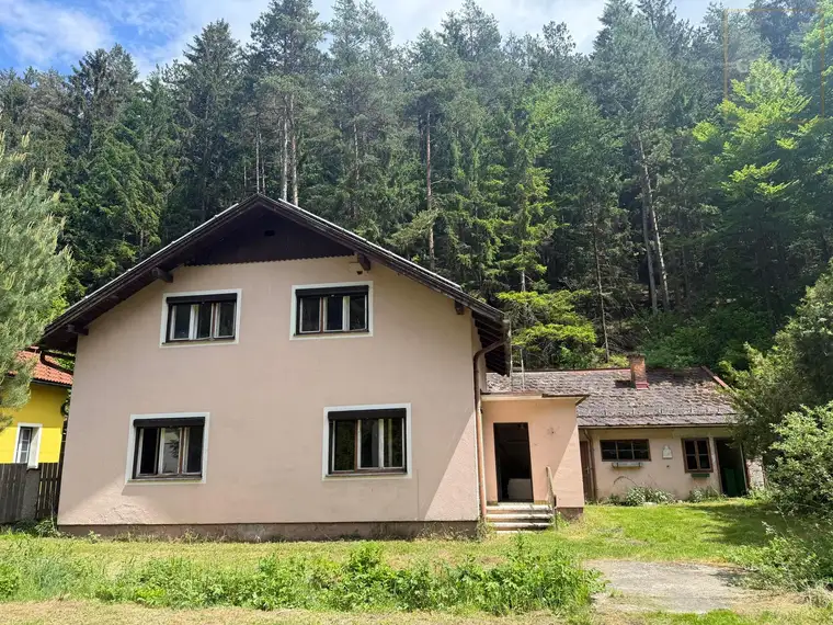 Ländliche Ruheoase in harmonischer Grünlage
