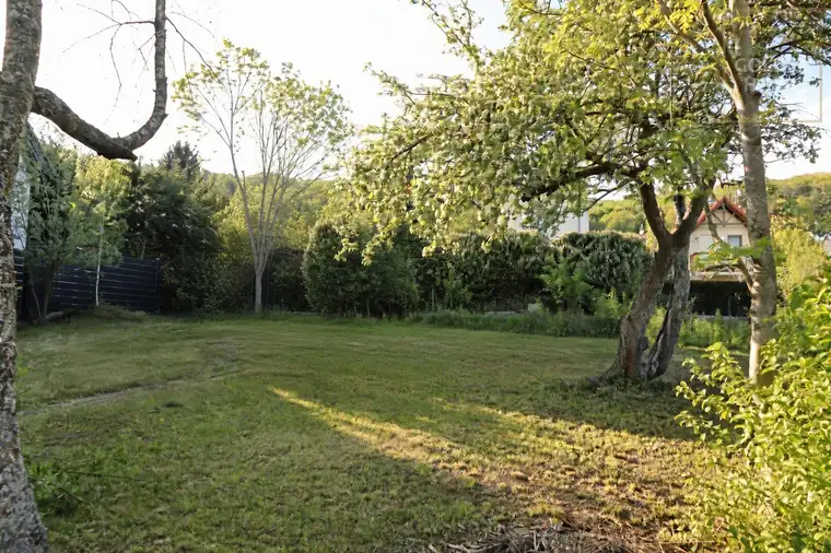 Baugrund am Wienerwaldrand | 382 m², 1170