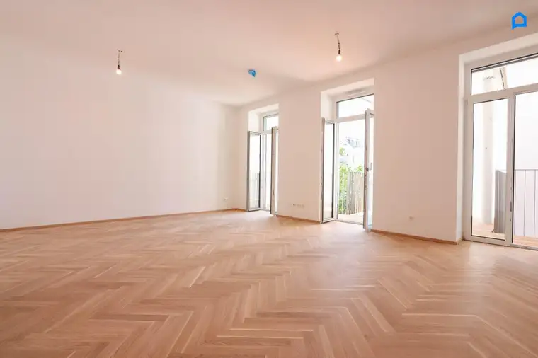ERSTBEZUG, RUHIG, JETZT einziehen! Kernsanierter Albau mit modernster Ausstattung 106 m² Wohnfläche, TOP16 / 4 Zimmer plus Nebenräume 13,4m² SW-Balkon-Loggia