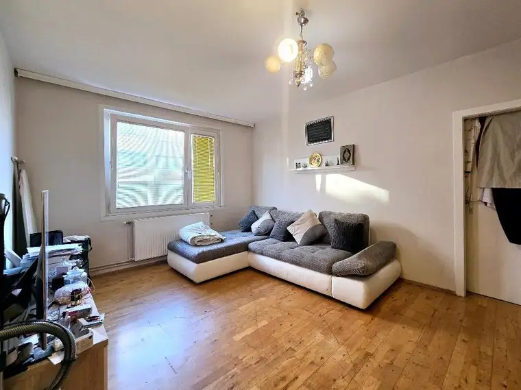 Helle 2-Zimmer-Wohnung nahe Quellenstraße