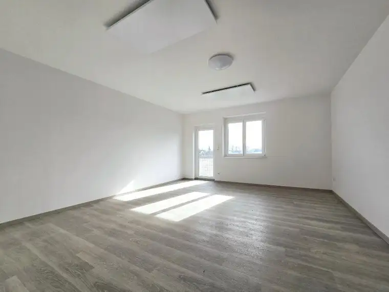 Moderne Büro- oder Vereinsräume – Erstbezug