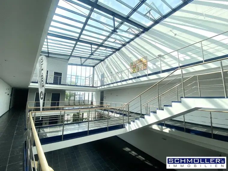 Schöne Büroräumlichkeit im WDZ 1 - Gemeinschaftspraxis möglich