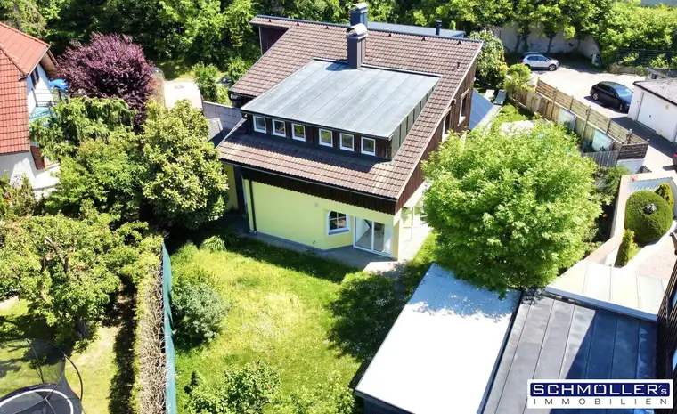 Sonnige Doppelhaushälfte in Traunufer-Nähe