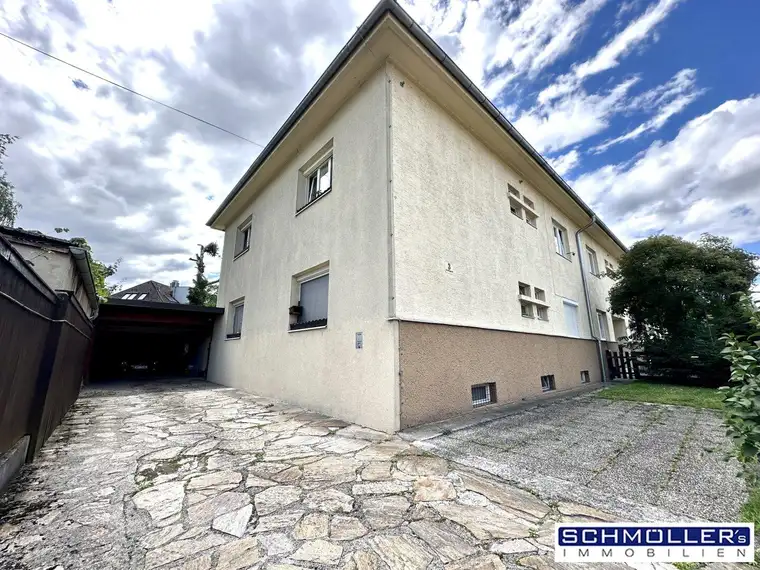 Zinshaus mit 9 Wohneinheiten und Garten