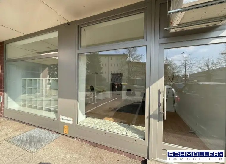 Möbliertes Büro/Praxis/Geschäftsfläche in zentraler Lage