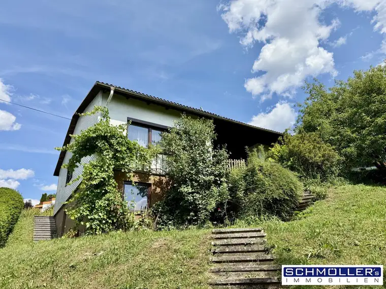 Schönes Einfamilienhaus - Bungalowbauweise, in grüner Ruhelage am Stadtrand von Grieskirchen - Unverbaubare Hanglage mit Blick bis in die Alpen