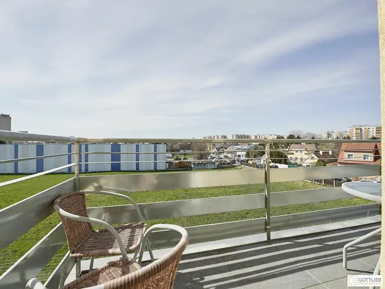 Bestlage Kaiserebersdorf! Sonnige 3-Zimmer-Wohnung mit Balkon, Gartennutzung und Schwimmbiotop