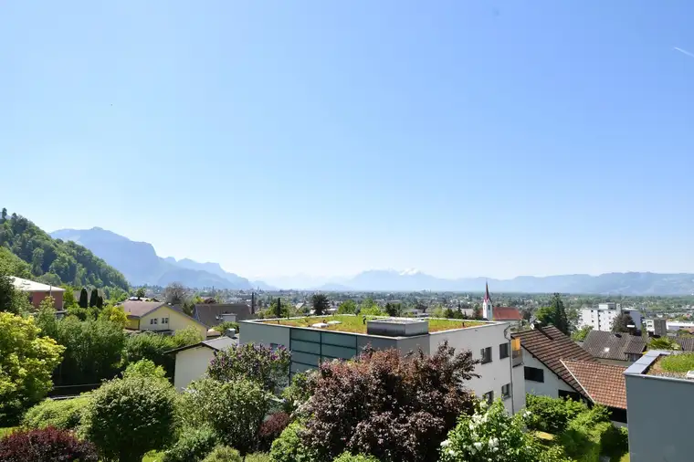 Ruhige Wohnlage mit Aussicht