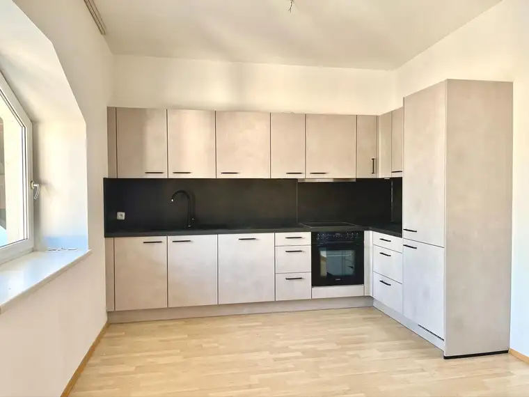 Wörgl Zentrum: 3-Zimmer-Wohnung mit neuer Einbauküche