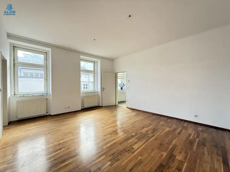 Helle &amp; ruhige 2,5-Zimmer-Wohnung mit Küche &amp; Klimaanlage!