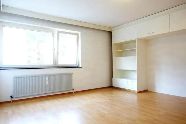 KRANEBITTEN: Schöne Garconniere mit TG-Abstellplatz - Nähe Technik-Campus 