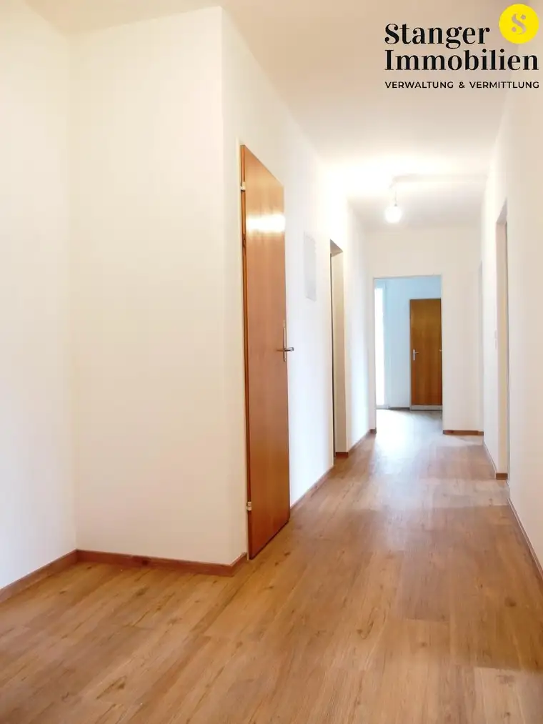 Sehr großzügige und gepflegte 3-Zimmer-Wohnung mit 2 Balkone im Osten Innsbrucks